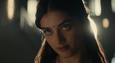 பாராட்டுகளைப் பெறும் பாக்யஸ்ரீ போர்ஸ்!