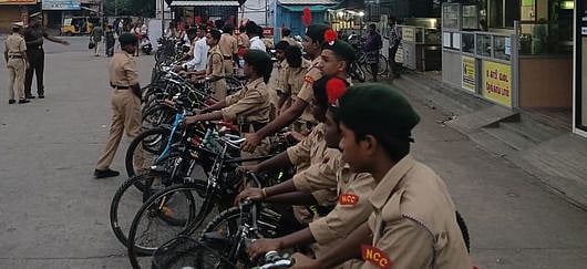 கோபி கலைக் கல்லூரி சாா்பில் மிதிவண்டி பேரணி