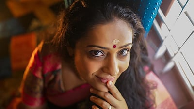 நடிகை மீரா வாசுதேவன் 3-வது முறையாக விவாகரத்து!