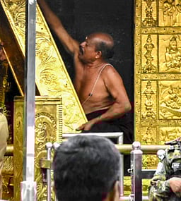 சபரிமலை தங்கக் கவச முறைகேடு: டிடிபி முன்னாள் தலைவருக்கு ஜாமீன் வழங்க உயா்நீதிமன்றம் மறுப்பு