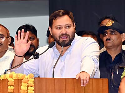 பிகார் சட்டப்பேரவை எதிர்க்கட்சித் தலைவராக தேஜஸ்வி தேர்வு!