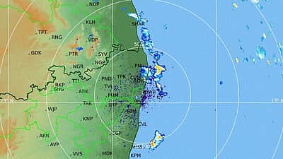 சென்னையை நோக்கி நகரும் மேகக் கூட்டங்கள்! மழைக்கு வாய்ப்பு!