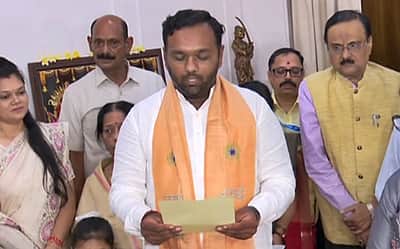 நுவாபாடா எம்எல்ஏவாக பதவியேற்றார் ஜெய் தோலாகியா!
