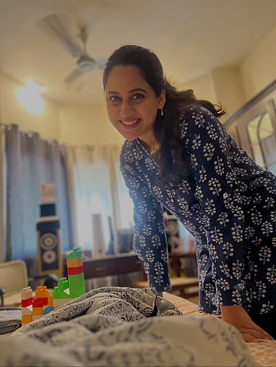 மகன் பிடித்த படங்கள்... மியா!