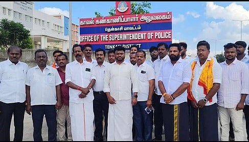 திமுக மாவட்ட பொறுப்பாளா் மீது பாஜக புகாா்