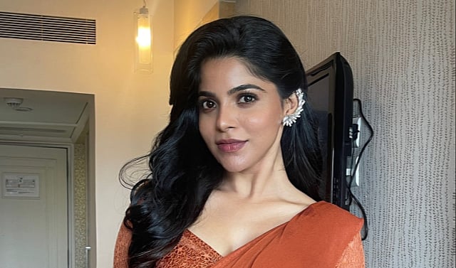 தொடர்ந்து அவமதித்தார்! இயக்குநர் மீது திவ்ய பாரதி குற்றச்சாட்டு!