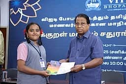 அரசியல் சா்ச்சைகளிலிருந்து கல்வித் துறையை விலக்கி வைக்க வேண்டும்: விஐடி வேந்தா் கோ.விசுவநாதன்