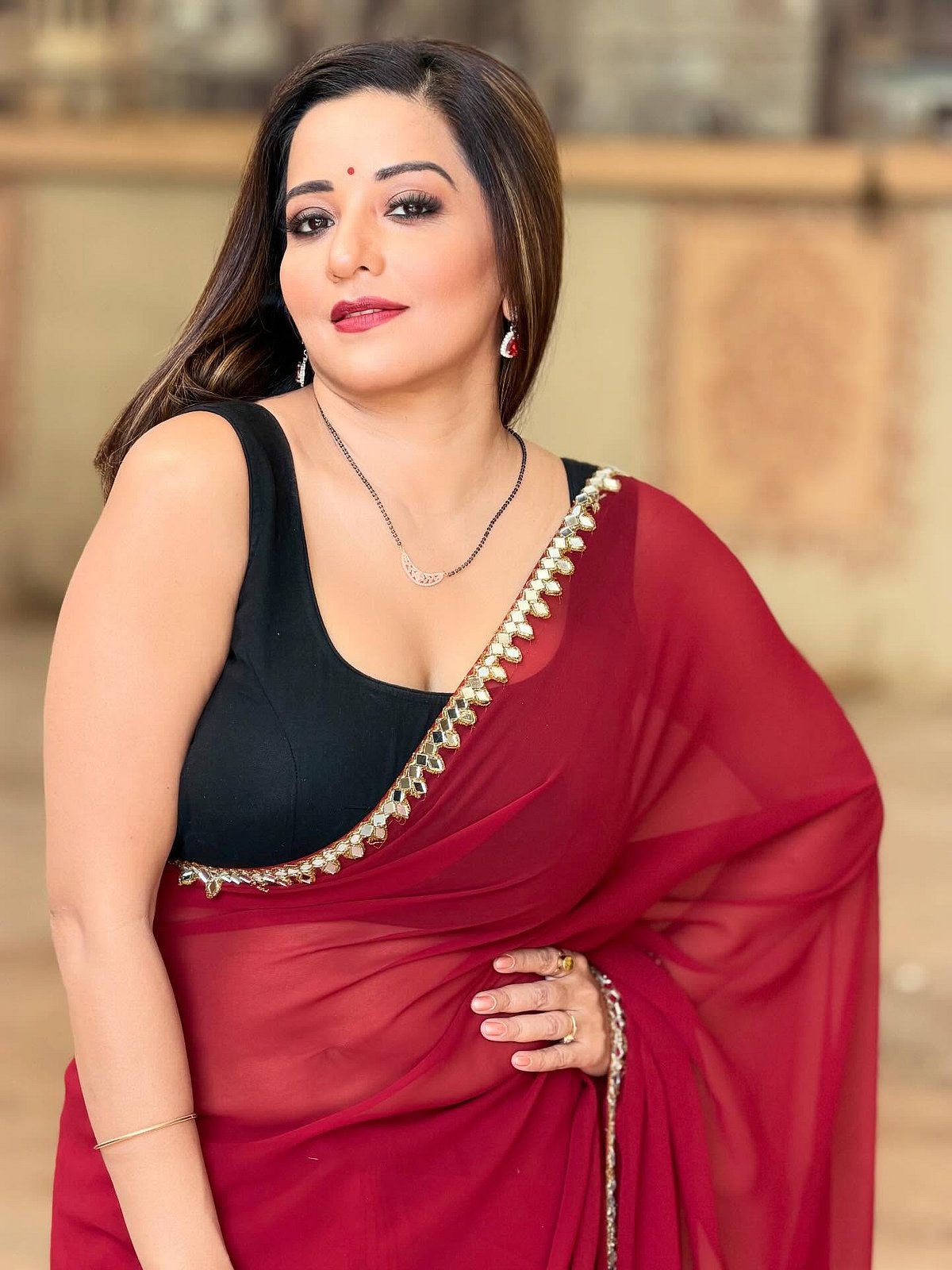 இருளை பரிசளிக்கும்... அஸ்லி மோனலிசா