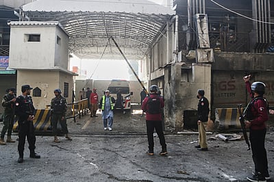 பாகிஸ்தான் துணை ராணுவ தலைமையகத்தில் பயங்கரவாத தாக்குதல்!