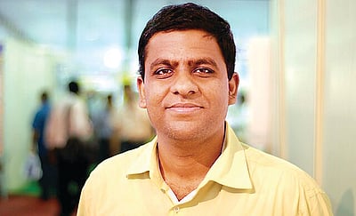 எழுத்தாளர்களுக்கு கட் அவுட்!