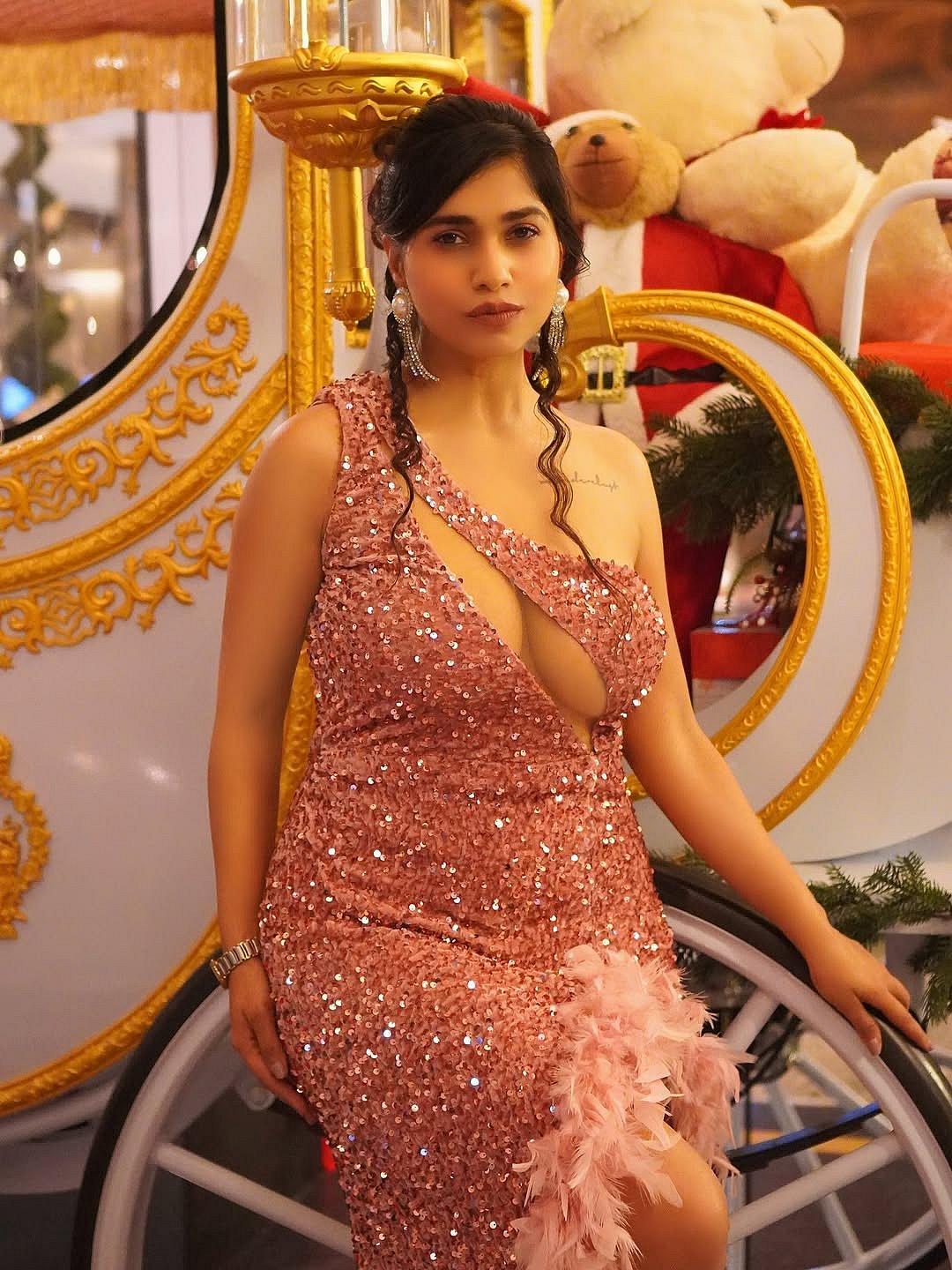 கிறிஸ்துமஸ் தொடக்கம்... பிரதிகா!