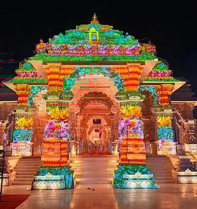 நவ.25 அயோத்தி ராமர் கோயில் கோபுரத்தில் காவிக்கொடி! 100 டன் மலர்களால் அலங்காரம்!