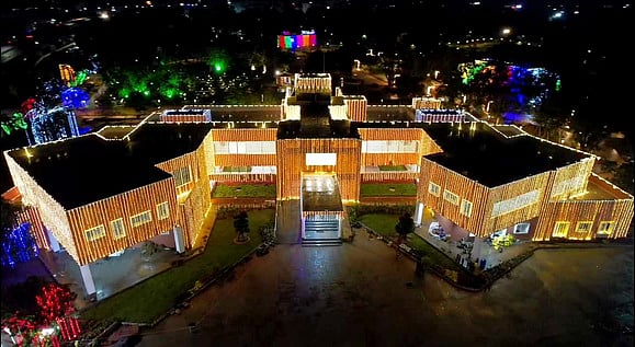 பல்வேறு சிறப்பம்சங்களுடன் அமைக்கப்பட்டுள்ள செம்மொழிப் பூங்கா