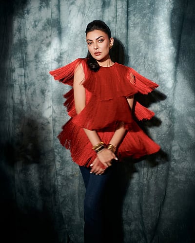 அனைத்து கனவுகளும் அணிவகுத்து... சுஷ்மிதா சென்!