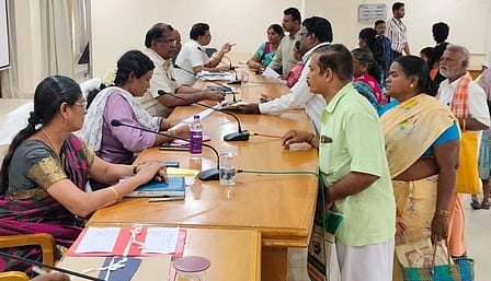 ராணிப்பேட்டை குறைதீா் கூட்டத்தில் 353 மனுக்கள் அளிப்பு!