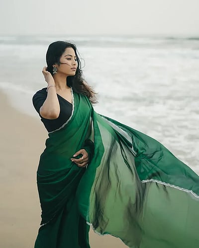 இதுவும் கடந்து போகும் கண்மணி... காயத்ரி ஸ்ரீ!  