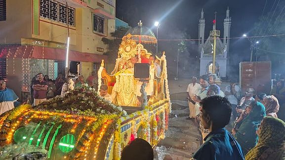 தெற்குகள்ளிகுளத்தில்
கிறிஸ்து அரசா் பெருவிழா