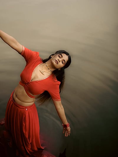 கற்பனையில் வரும் கதை... ஆதிரை!