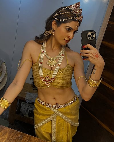 மோகினி வைபவம்... மோக்‌ஷா குஷால்! 