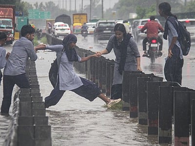 ராமேஸ்வரத்தில் பள்ளிகளுக்கு இன்று விடுமுறை 