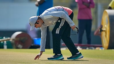 என் சாதனைகளை மறந்து விடாதீர்கள்... வரலாற்றுத் தோல்விக்குப் பின் கம்பீர் பேட்டி! 