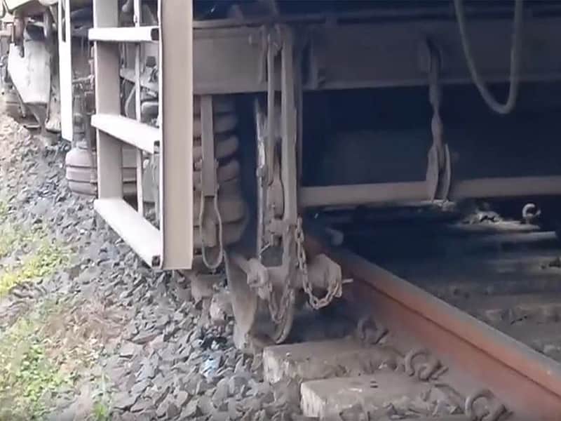 Train derails near Nagpur; no injuries