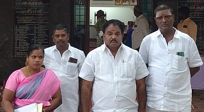 ஆத்தூா் நகா்மன்றக் கூட்டத்திலிருந்து அதிமுக, காங்கிரஸ் உறுப்பினா்கள் வெளிநடப்பு!