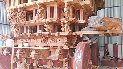 உருவாகிறது 'நகரும் கோயில்'...