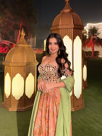 காற்றில் கலந்திருக்கிறது காதல், தில்லியில் கொஞ்சம் மிஸ்ஸிங்... அன்வேஷா!