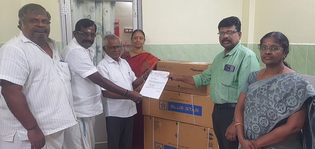 கோவில்பட்டி மருத்துவமனைக்கு
ரூ.1.42 லட்சம் மதிப்பிலான உபகரணங்கள்