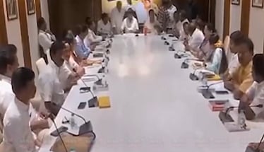 மு.க. ஸ்டாலின் தலைமையில்  திமுக எம்.பி.க்கள் கூட்டம்!