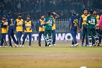 முத்தரப்பு டி20 தொடர்: பாகிஸ்தான் சாம்பியன் 