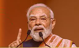 இந்தியத் தயாரிப்பு பொருள்களுக்கு உயா் தரத்துக்கு முன்னுரிமை அளிக்க வேண்டும்: மோடி வலியுறுத்தல்