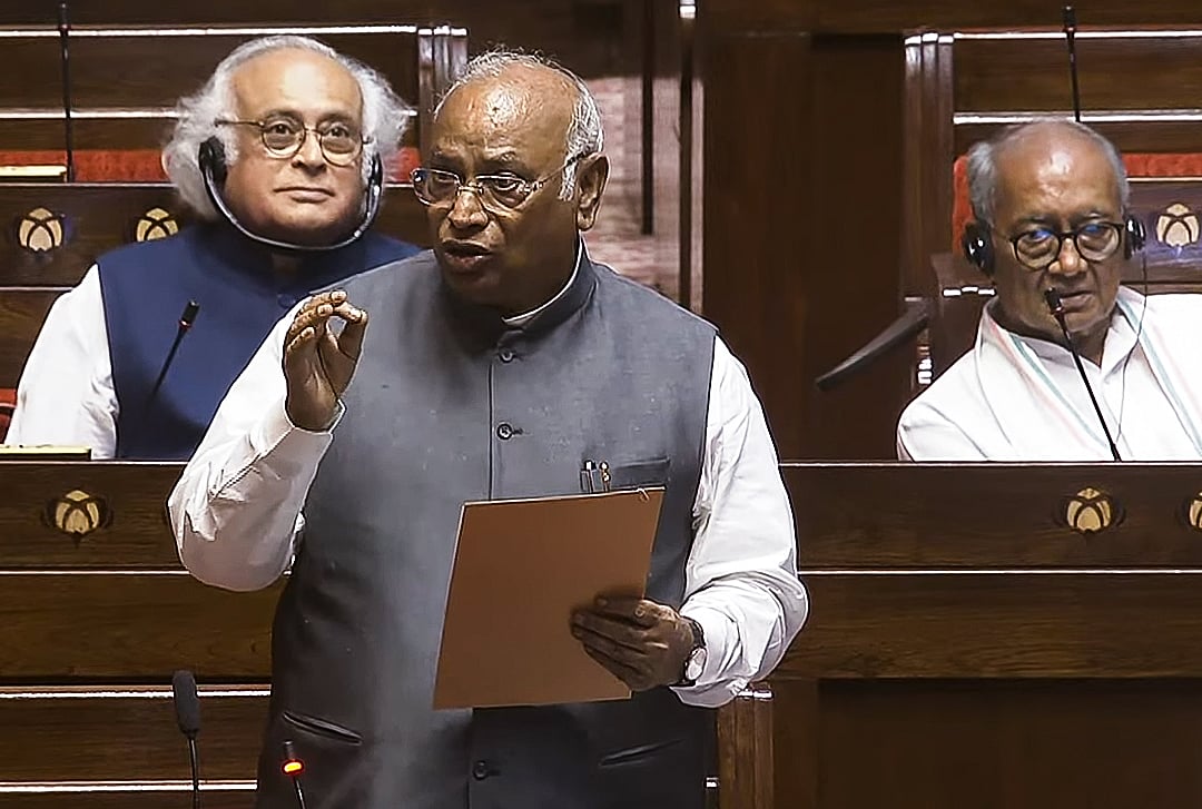 முக்கிய பிரச்னையை விட்டுவிட்டு நாடக உரை நிகழ்த்திய மோடி! கார்கே பதிலடி