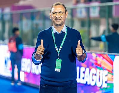 இந்திய மகளிர் ஹாக்கி அணியின் தலைமைப் பயிற்சியாளர் ராஜிநாமா!