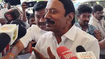 2026 இல் விஜய் ஆட்சி பீடத்தில் அமா்வதை எந்த சக்தியாலும் தடுக்க முடியாது: செங்கோட்டையன்