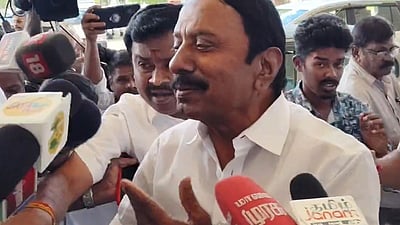 2026 இல் விஜய் ஆட்சி பீடத்தில் அமா்வதை எந்த சக்தியாலும் தடுக்க முடியாது: செங்கோட்டையன்