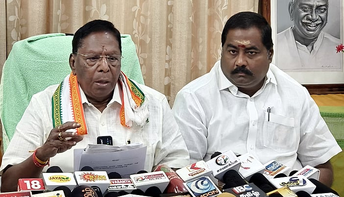 போலி மருந்து தொழிற்சாலை, கிடங்குகளுக்கு சீல் வைப்பு வழக்கை சிபிஐக்கு மாற்ற வேண்டும்: முன்னாள் முதல்வா் வே.நாராயணசாமி