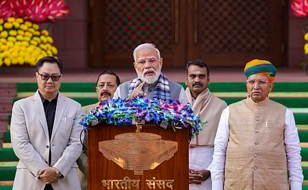 நாடாளுமன்றம் விரக்தியை வெளிப்படுத்துவதற்கான இடமல்ல: பிரதமா் மோடி