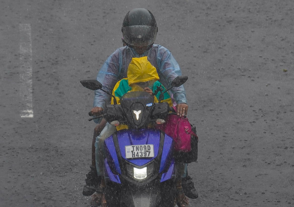 இரவு 10 மணி வரை 20 மாவட்டங்களில் மழைக்கு வாய்ப்பு!