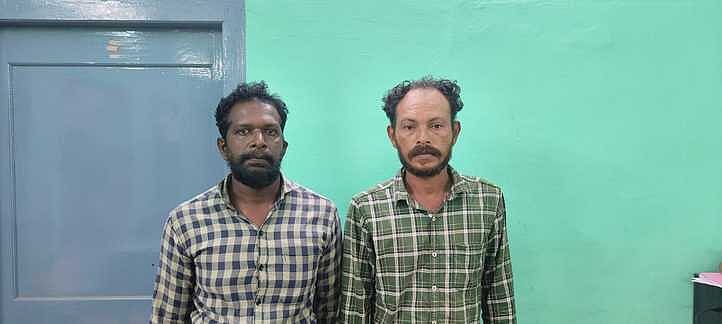 வீடு புகுந்து 16.5 பவுன் நகை திருட்டு: இருவா் கைது