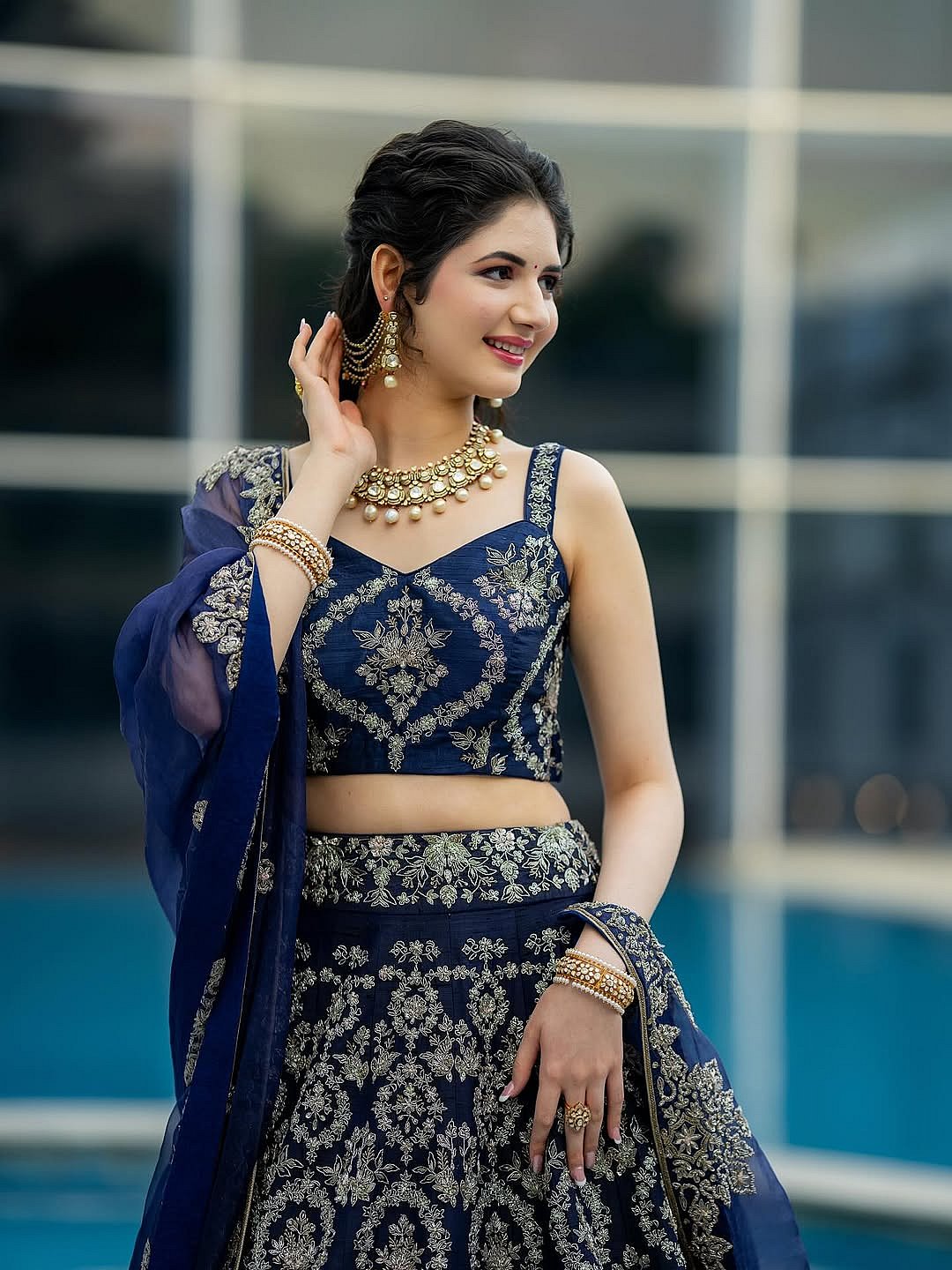 அவள் அமைதி... அவள் கடுமை... ஹர்ஷாலி மல்ஹோத்ரா!