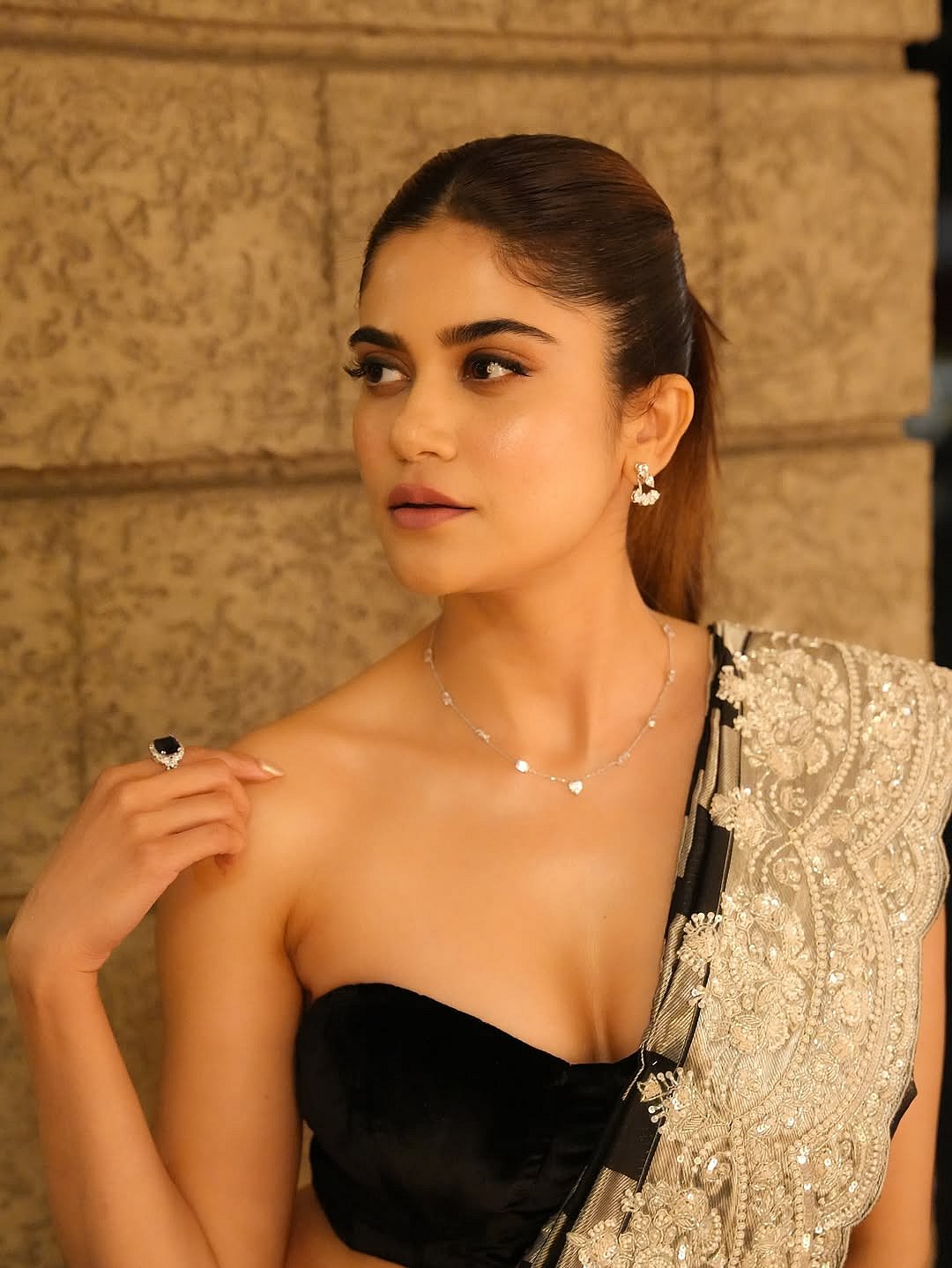 ஷீ... அவள்... அதிதி பொஹங்கர்!