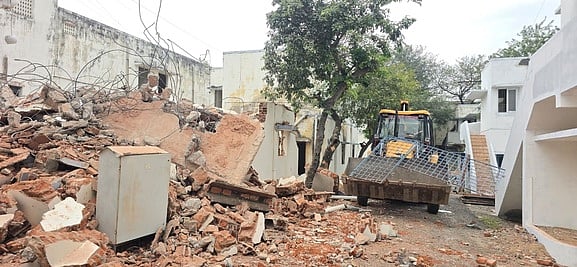 ரூ. 30 கோடி பக்தா்களுக்கு உள்கட்டமைப்பு பணிகள் தொடக்கம்