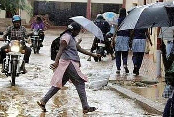 எந்தெந்த மாவட்டங்களில் நாளை பள்ளி, கல்லூரிகளுக்கு விடுமுறை!