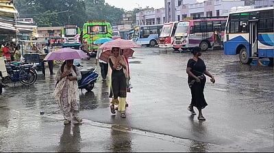 காஞ்சிபுரம் மாவட்டத்தில் இயல்பு வாழ்க்கை பாதிப்பு!