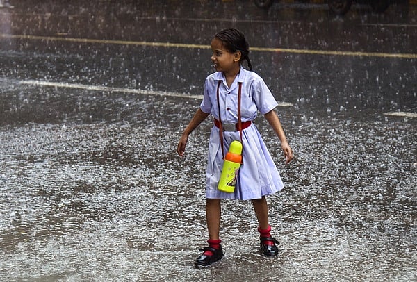 சென்னையில் பள்ளிகளுக்கு நாளை விடுமுறை!