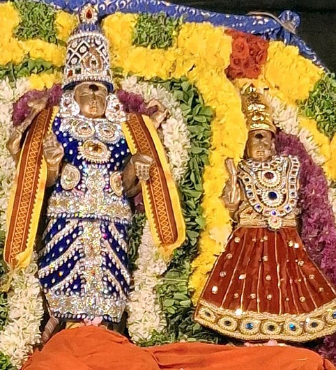 பவானி சங்கமேஸ்வரா் கோயிலில் காா்த்திகை தீப வழிபாடு