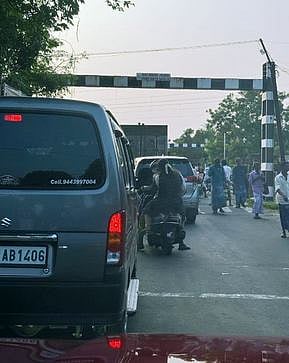 கிள்ளையில் ரயில்வே மேம்பாலம் அமைக்கக் கோரிக்கை