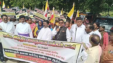 கிறிஸ்தவா்களுக்கு இட ஒதுக்கீடு வழங்க வலியுறுத்தி ஆா்ப்பாட்டம்